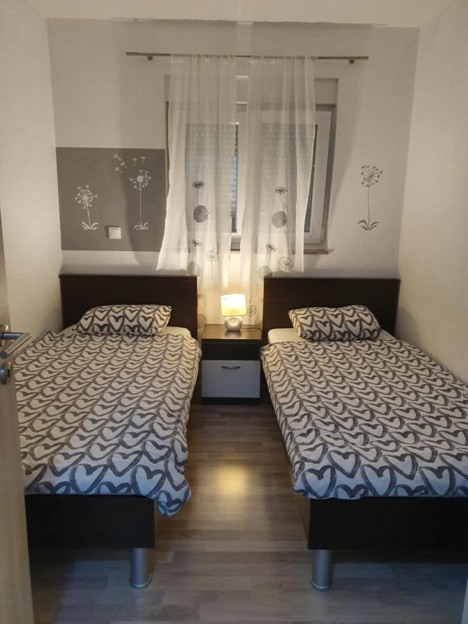 Lavender Apartments Драге Екстер'єр фото