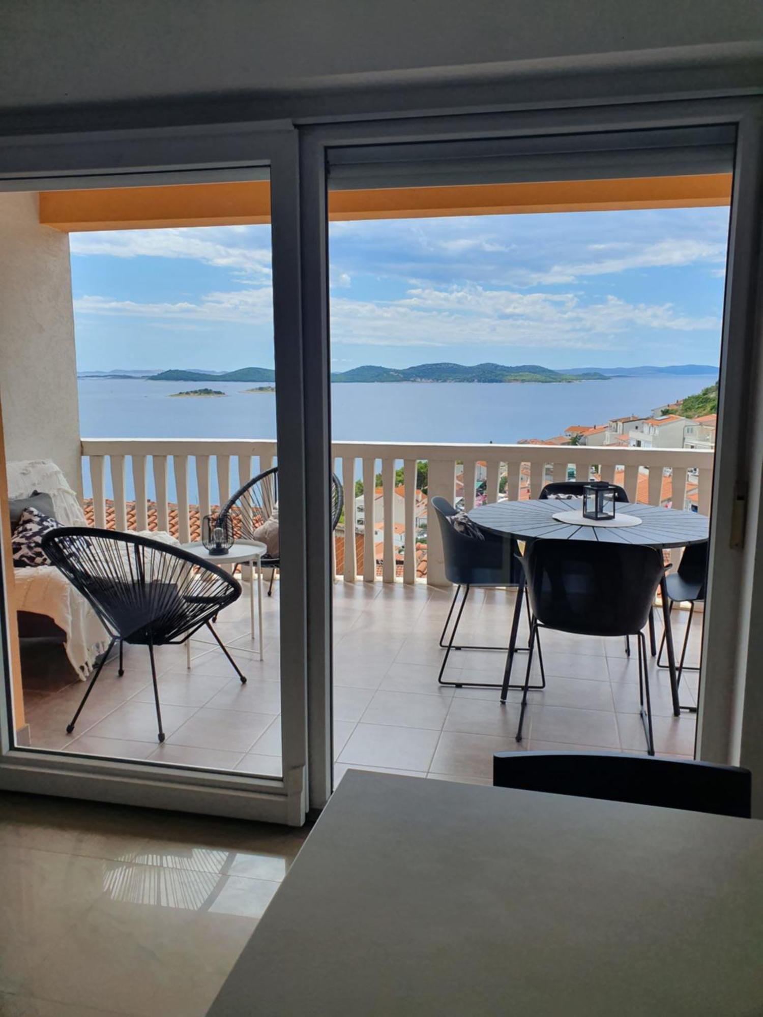 Lavender Apartments Драге Номер фото